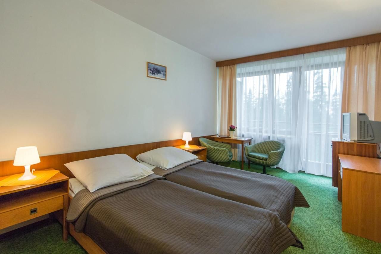 Отель Zespół Tatry - Hotel Tatry i Budynek Turystyczny Мужасихле-16