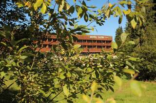 Отель Zespół Tatry - Hotel Tatry i Budynek Turystyczny Мужасихле-5